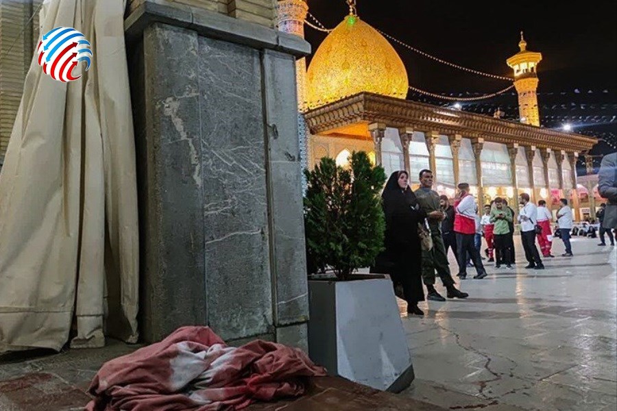 معجزه در سایه ترور؛ نجات ۱۳ توریست خارجی از حرم شاهچراغ(ع)