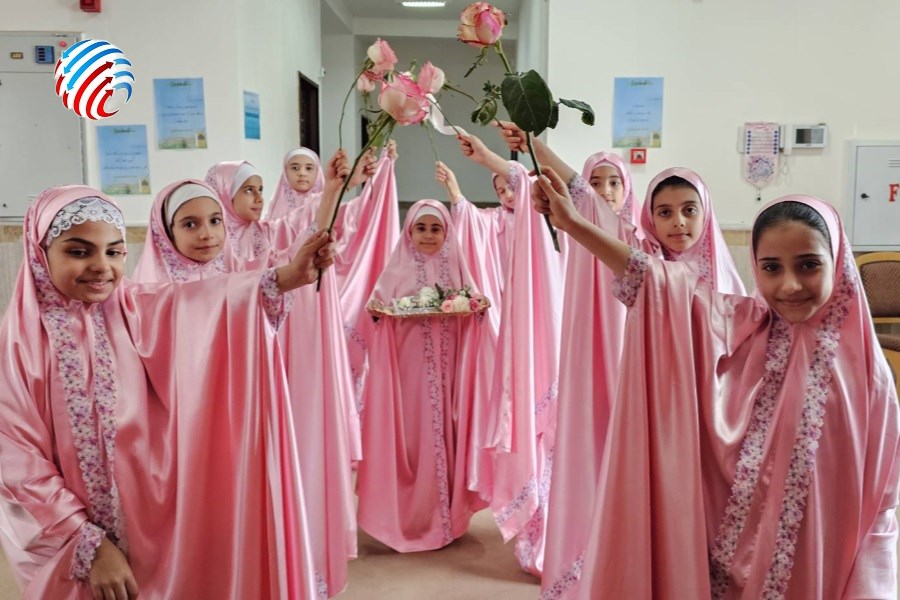 گزارش جشن تکلیف ۶۰۰نفری دانش آموزان لامردی