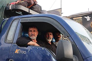 تصویر موکب آبشار عاطفه‌ها در مسیر نجف به کربلا؛ ثبت خاطرات ماندگار اربعین (بخش اول)