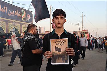 تصویر موکب آبشار عاطفه‌ها در مسیر نجف به کربلا؛ ثبت خاطرات ماندگار اربعین (بخش اول)